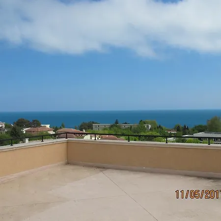 Complex Ruzh דירה גולדן סנדס